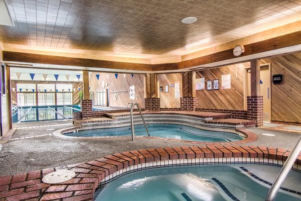 Indoor Spa and Cold Plunge