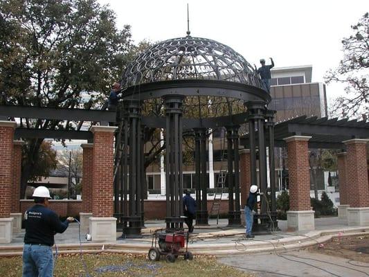 Installing the dome at Lee Park