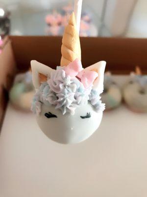 Unicorn cakepops