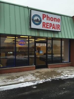 iPhone / iPad / iPod / Samsung Phone Repair Eastpointe / St. Clair Shores / Roseville