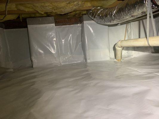 Crawls Space Pro will keep your crawl space clean and dry with professional encapsulations.