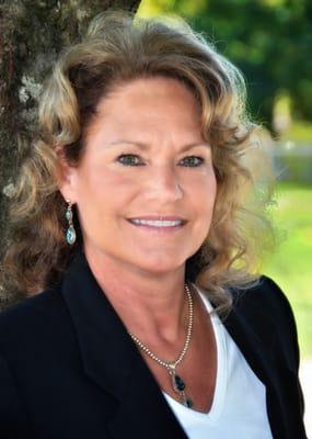 Cindy Ogden / Broker: 25 years experience in real estate financing. Prompt & courteous service! You will love working with Cindy