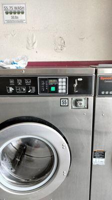 Sparkling Laundromat