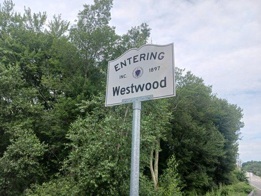 Entering Westwood from Canton on Canton St/Dedham St.