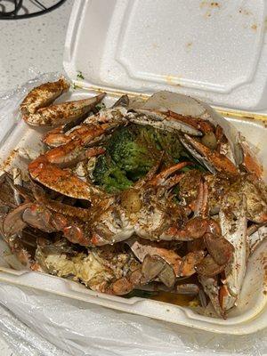 Sautéed crabs & broccoli