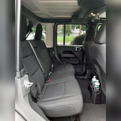 2019 JEEP SAHARA WRANGLER UNLIMITED /// Installed Black Plaid Leather Seats!!