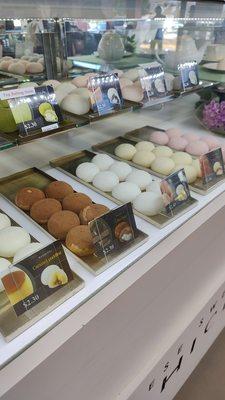 Mochi Cream