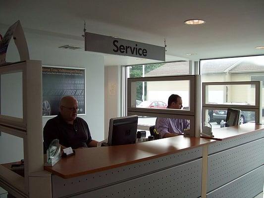 our award winning service advisors.