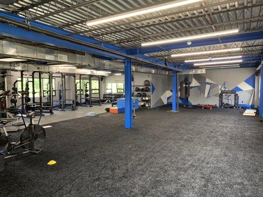 Our 3600sq ft state of the art facility has everything you need to become a better athlete or get in shape fast!