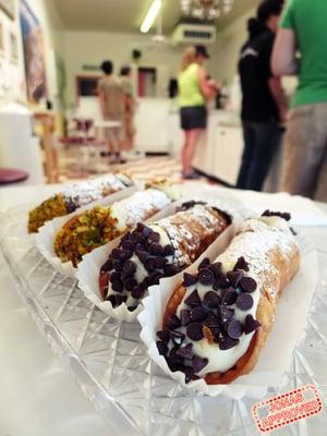 Romolo's Cannoli