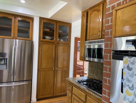 BEFORE kitchen remodel.