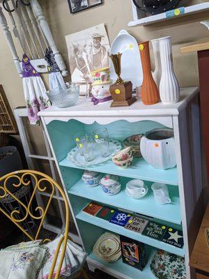 Shelf, glassware, tiles