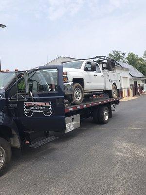 Towing big or small. Locals long  distance we got you covered