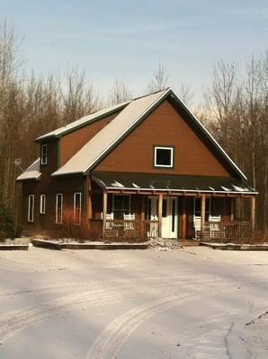 Pine Lodge is a cottage for larger families of up to 8 guests.