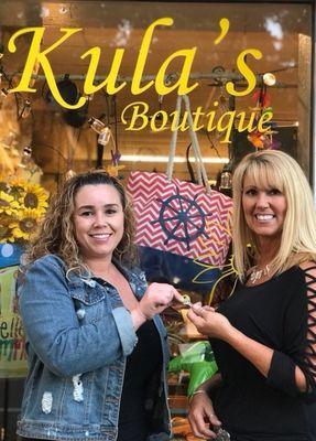 Turning over the key! New owner Amy promises to deliver what you've always had with Kelli at Kula's! Come in and visit!