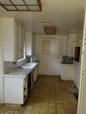 Before pic of out dated kitchen