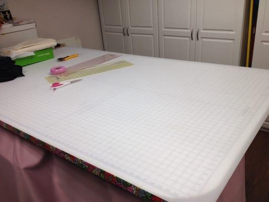 The 4x8 cutting table with same size mat was great for large pieces of fabric.