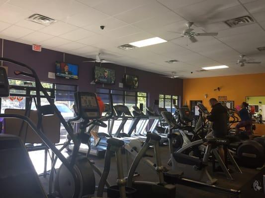 3 tvs to watch while working out!