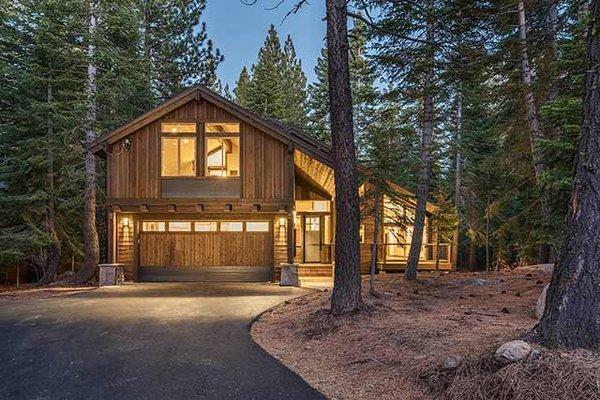 Gorgeous NEW Construction -  Just Listed!! 11753 Nordic Drive in Tahoe Donner.  Offered at $1,259,000