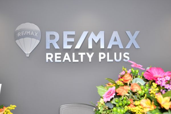 RE/Max Realty Plus