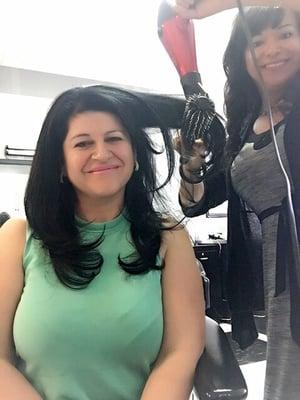 Please don't think twice to go with her, she's a very professional cosmetologist Brendaa Sol