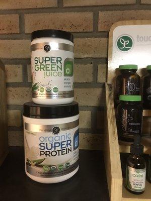 Super Green Juice (44 Super Foods, pro and probiotics,100% organic...)
Super Protein - Vegetable Protein.