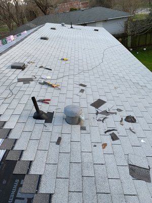 An other happy costumer . 3 tab shingle roof !