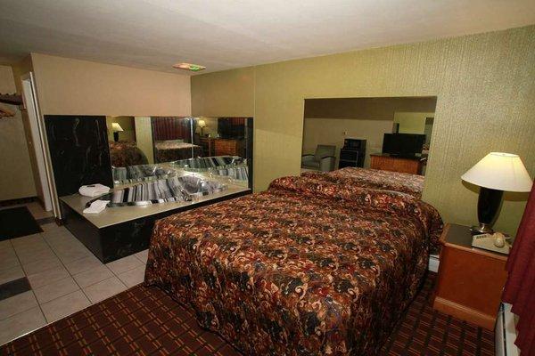 BudgetInn Cicero NY GuestRoom KingJa