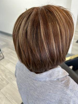 Short layered haircut with highlights