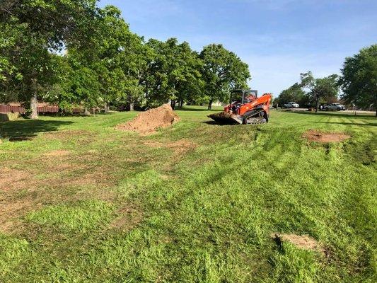 Richland Chambers Landscaping & Irrigation in Streetman Texas provides landscape and irrigation services on Richland Chambers...