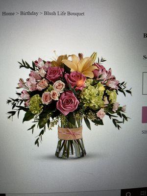 This is the deluxe bouquet we ordered.