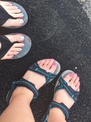 Mother daughter pedicures!