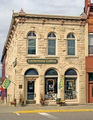 Located on the courthouse square in beautiful Downtown Baraboo.