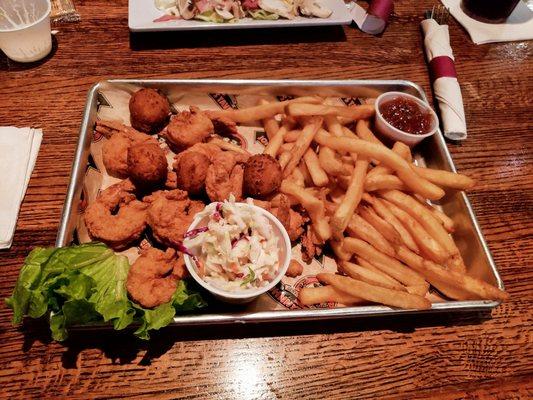 Fried shrimp platter. Delicious!