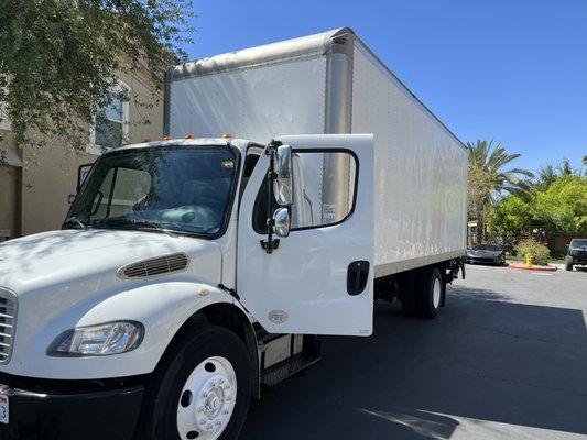 26ft Box Truck