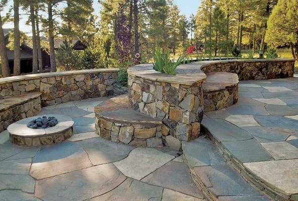 Flagstone Patios and Outdoor Entertainment