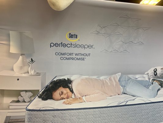 Mattress and Serta brand