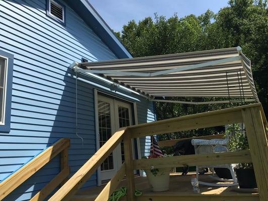 Retractable Awning in Lincoln VT