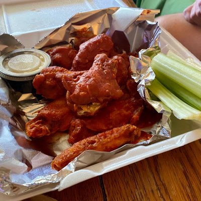 Hot bone in wings - highly recommend