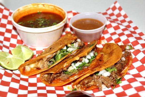 Quesatacos de birria