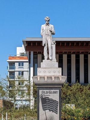 Abraham Lincoln Memorial Statue