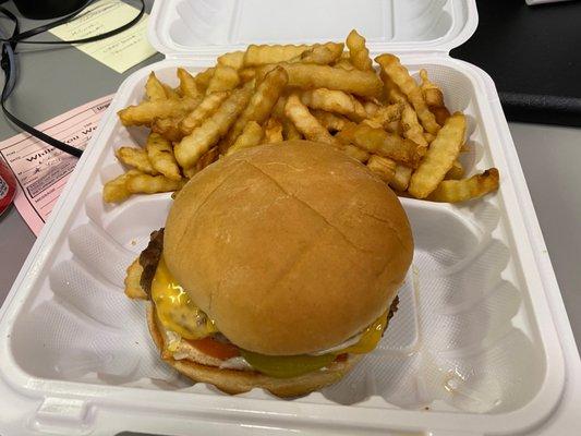 Cheeseburger and crinkle cut fries. Very good!