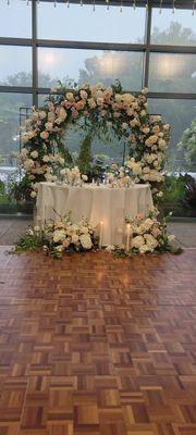 Wedding sweetheart table