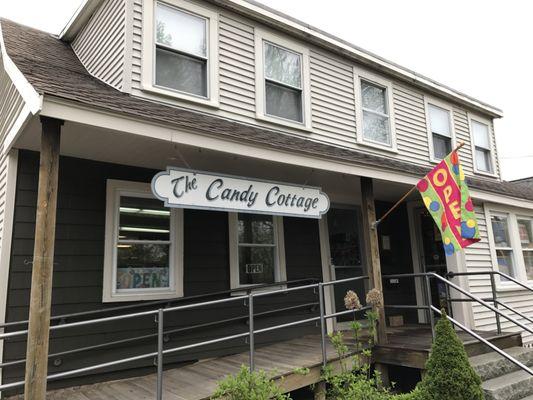 Store front with handicap accessible ramp.