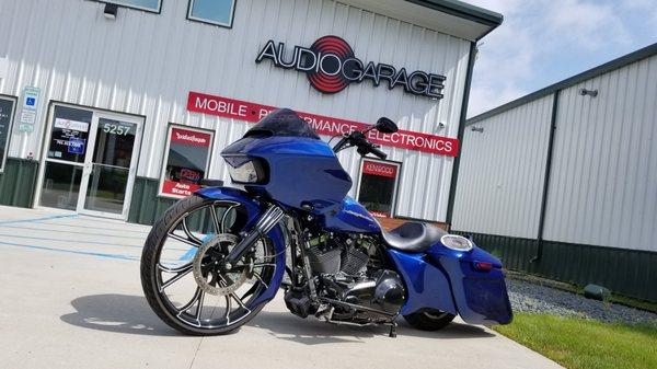 2016 Harley Davidson Road Glide. Custom audio installation