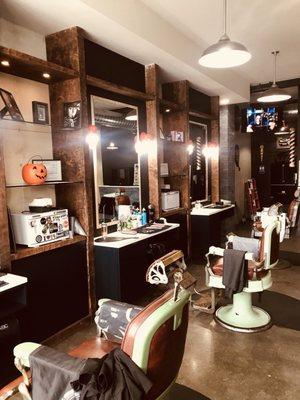 Dave Pegg's Barbering & Shave Parlor