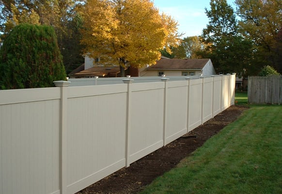 6' High Khaki Vinyl Fence