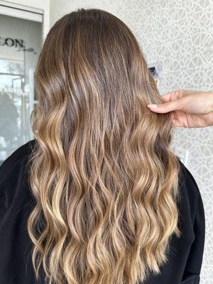 Natural warm balayage