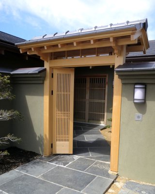 Japanese-style entrance gate