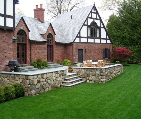 Entertaining and dining terrace